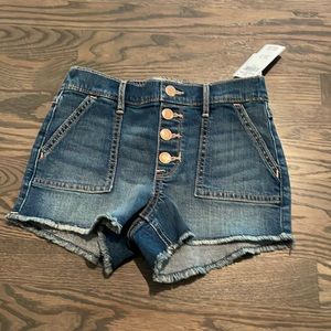 Brand new with tags. Abercrombie kids Jean shorts.